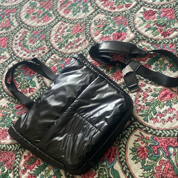 BEIS Accessories - beis limited edition holiday puffer tote